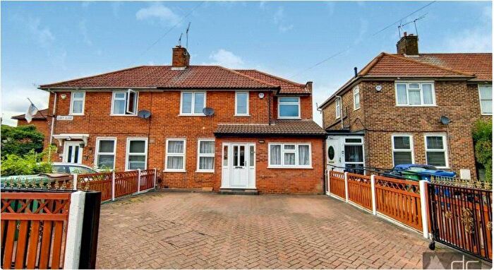 5 Bedroom Semi-Detached House To Rent In Cody Close, Kenton, Middx, HA3