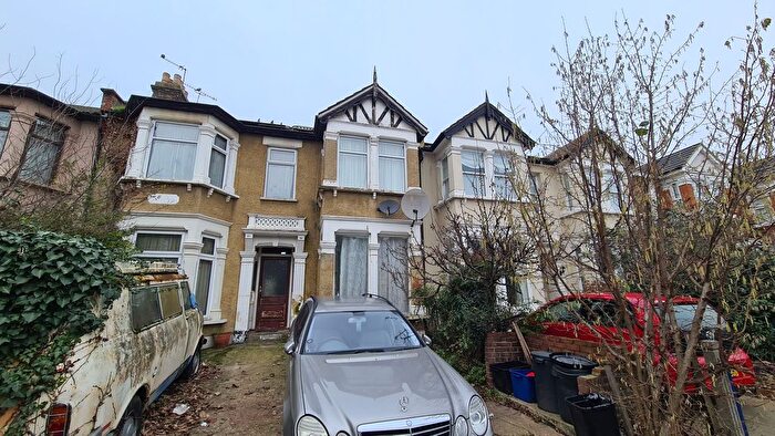 1 Bedroom Flat To Rent In Endsleigh Gardens, Ilford, IG1