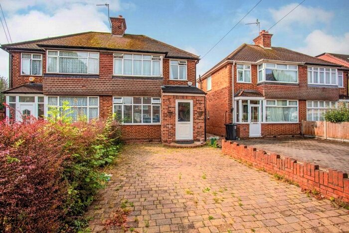 3 Bedroom Semi-Detached House To Rent In Hillingdon, Middlesex, UB8