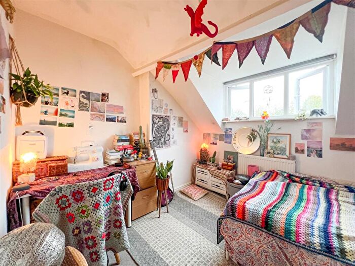 5 Bedroom House To Rent In School Road, Sheffield, S10