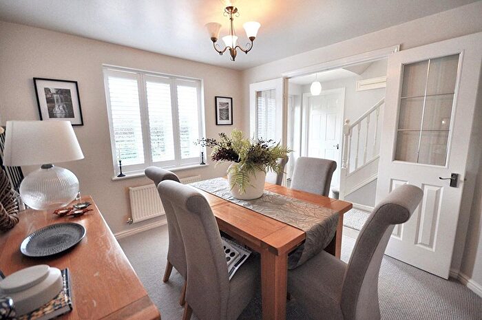 3 Bedroom Detached House For Sale In Hedgerow Lane, Mawsley Village, NN14