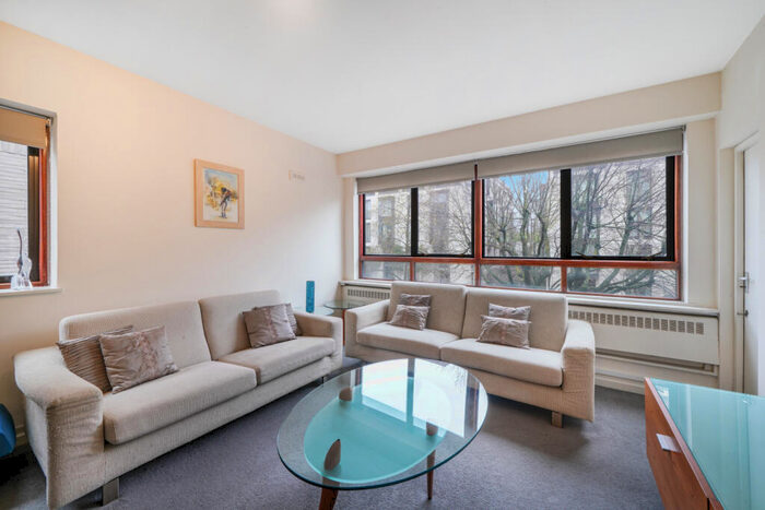 2 Bedroom Flat To Rent In Danes Court, - St. Edmunds Terrace, NW8
