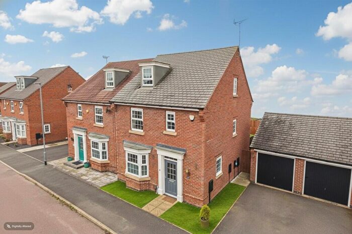 4 Bedroom Detached House For Sale In Woodroffe Way, East Leake, LE12