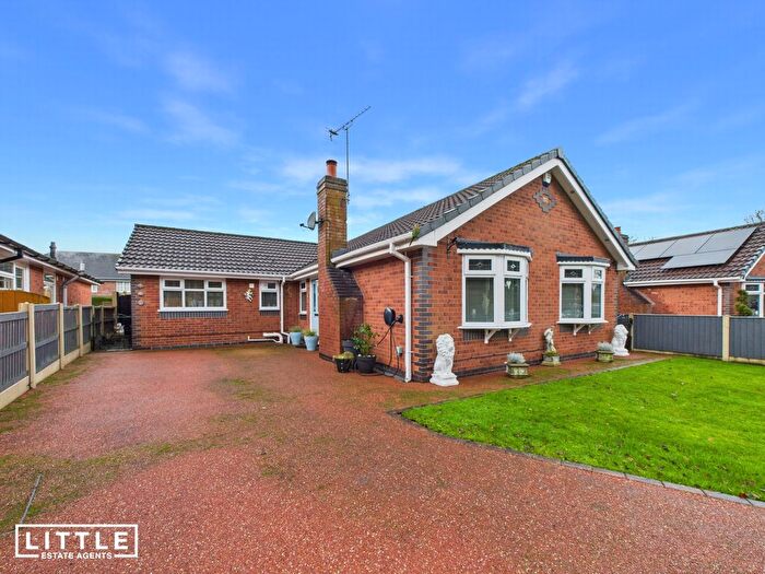 3 Bedroom Bungalow For Sale In Applecorn Close, Sutton Leach, WA9