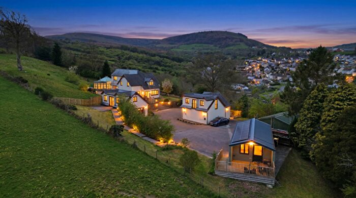 6 Bedroom Detached House For Sale In Penyrheol, Pontypool, NP4
