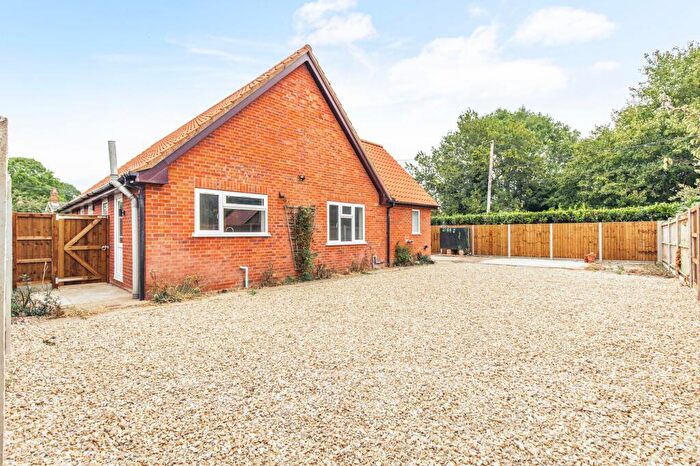 2 Bedroom Detached Bungalow For Sale In Mileham, PE32