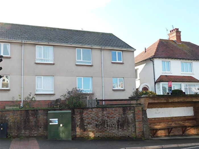 2 Bedroom Flat To Rent In Alcombe Road, Minehead, Somerset, TA24
