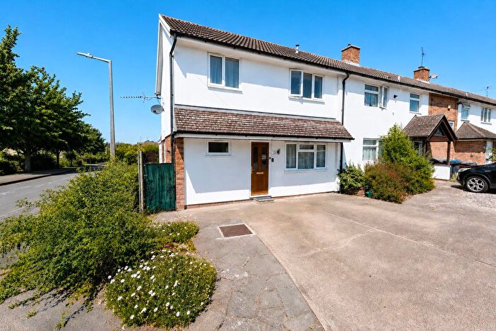 3 Bedroom End Of Terrace House For Sale In Hawkenbury, Harlow, CM19