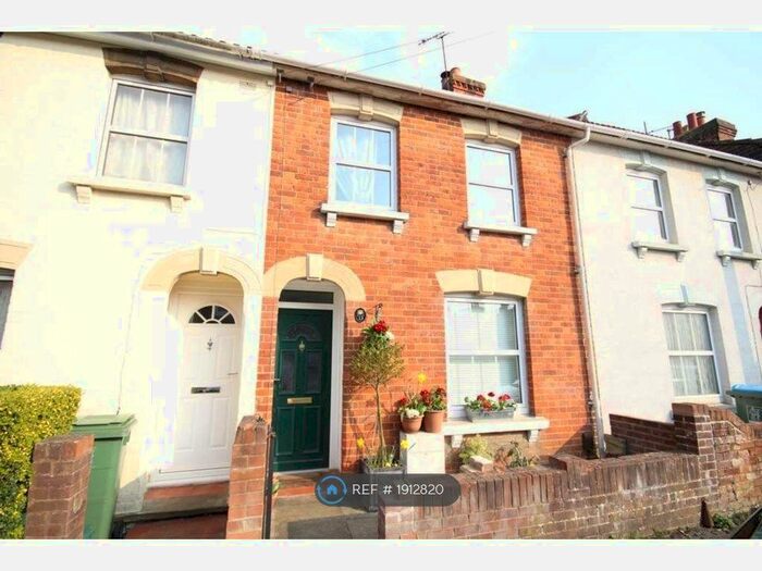 3 Bedroom Terraced House To Rent In Mount Pleasant, Aylesbury, HP19