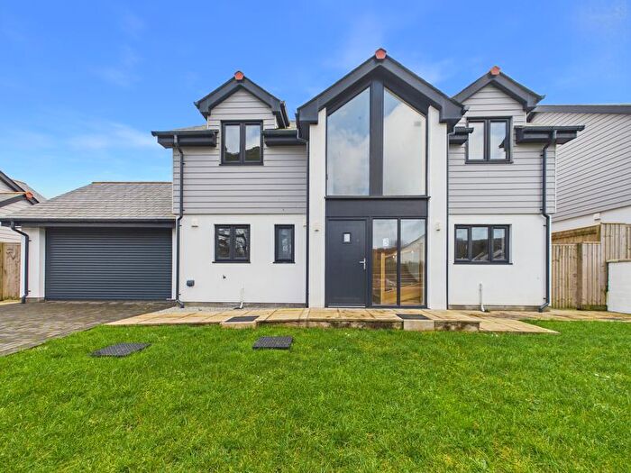 4 Bedroom Property For Sale In Lanner Moor, Redruth, TR16