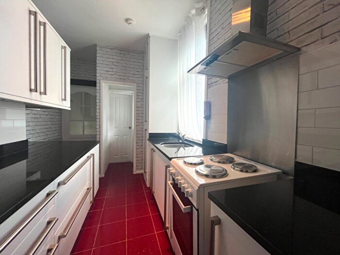 3 Bedroom Maisonette To Rent In Mortimer Road, South Shields, NE33