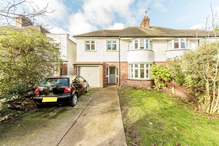 4 Bedroom House To Rent In Adelaide Road, Surbiton, KT6