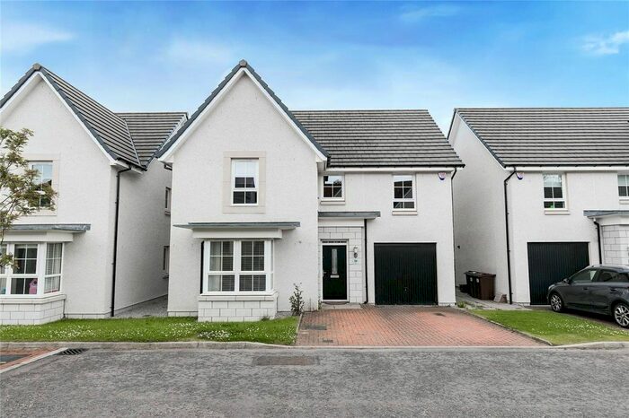 4 Bedroom Detached House To Rent In Garthdee Farm Gardens, Aberdeen, AB10