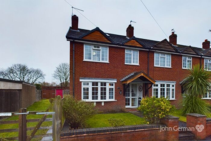 3 Bedroom End Of Terrace House For Sale In Barton Turn, Barton Under Needwood, DE13
