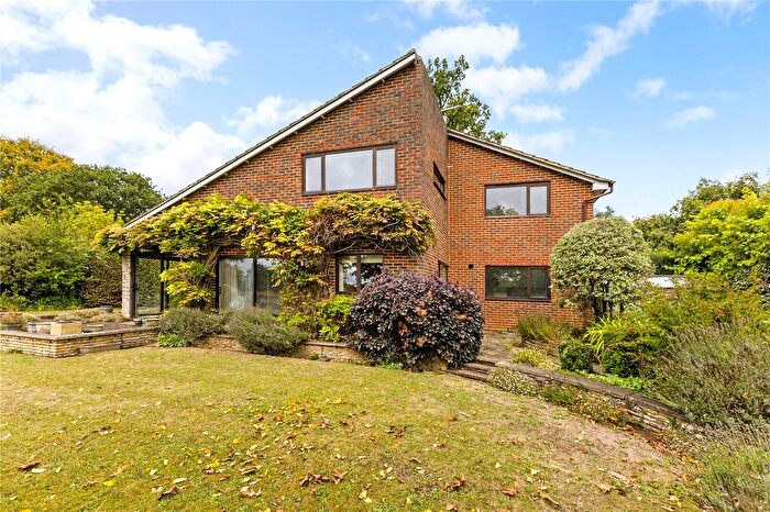 3 Bedroom Detached House For Sale In Danes Gardens, Cookham, Berkshire, SL6