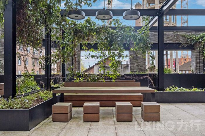 1 Bedroom Flat To Rent In Camley Street, Kings Cross, N1C