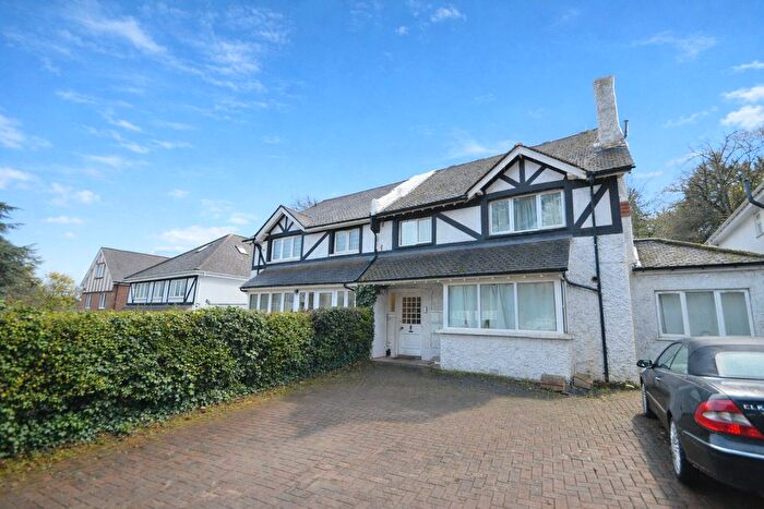 1 Bedroom Flat To Rent In Foxley Lane, Purley, CR8