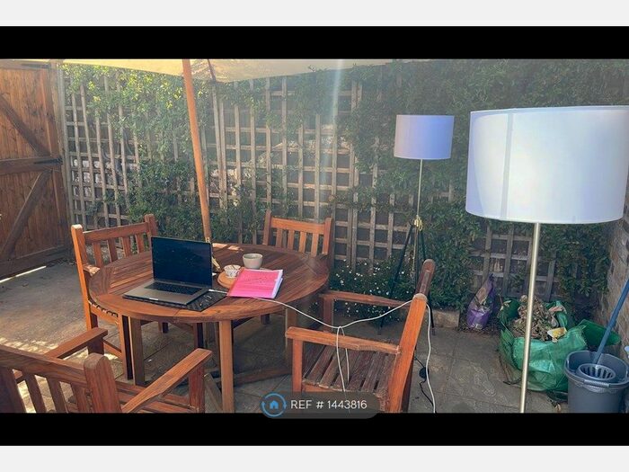 2 Bedroom Flat To Rent In Overdale Road, London, W5