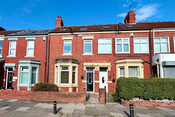 3 Bedroom Terraced House For Sale In Ilfracombe Gardens, Whitley Bay, NE26