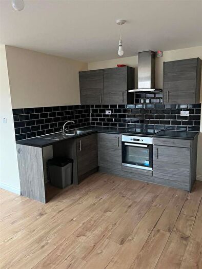 82 Bedroom Block Of Flats To Rent In Block Of Flats, High Street, West Bromwich, B70