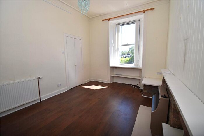 1 Bedroom Flat To Rent In Albany Street, Dunfermline, KY12