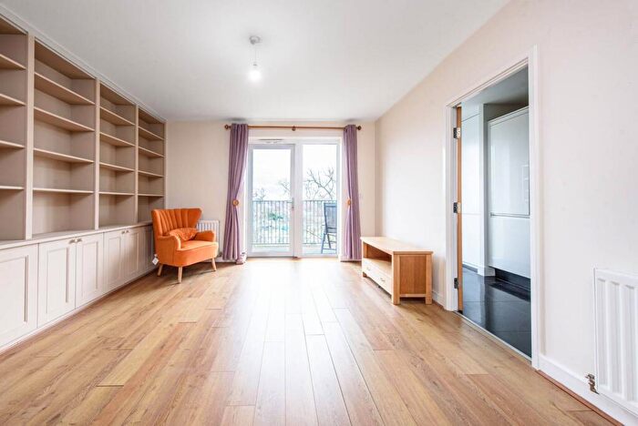 2 Bedroom Flat For Sale In Observer Close, Colindale, London, NW9