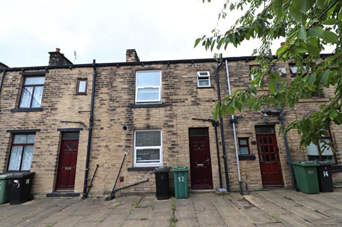 2 Bedroom Terraced House To Rent In Laburnum Street, Farsley, Pudsey, West Yorkshire, Uk, LS28