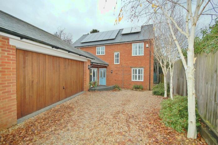 4 Bedroom Cottage To Rent In Lauds Road, Crick, Northampton, NN6