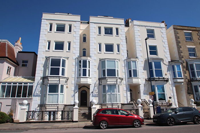 2 Bedroom Flat For Sale In Admirals Court, Clarence Parade, Southsea, PO5