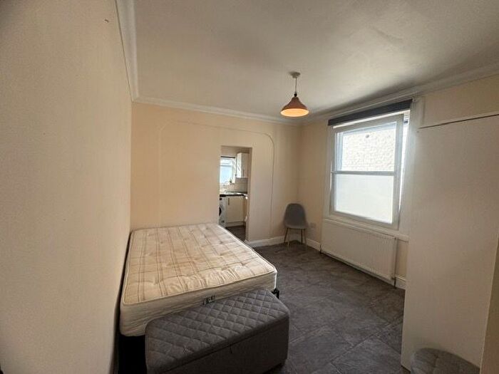 Studio To Rent In Tynemouth Street, London, SW6