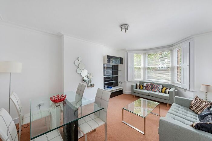 1 Bedroom Flat To Rent In Ravenscourt Road, Ravenscourt Park, Hammersmith, W6