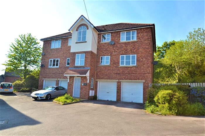 2 Bedroom Flat To Rent In Perseverance Street, Pudsey, Leeds, LS28