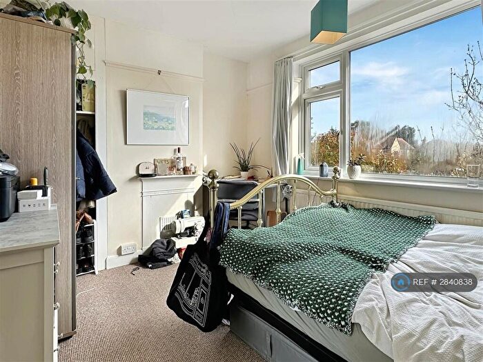 3 Bedroom Flat To Rent In Harvey Goodwin Avenue, Cambridge, CB4