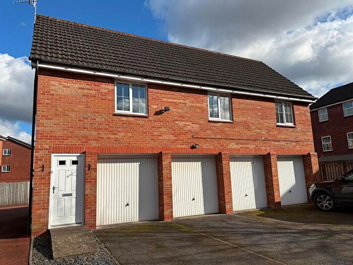 2 Bedroom Flat To Rent In Trent Bridge Close, Trentham, Stoke-On-Trent, ST4