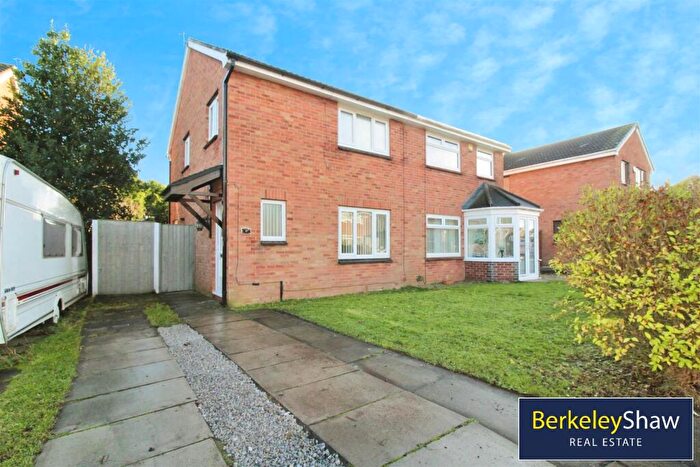 3 Bedroom House To Rent In Roleton Close, Bootle, L30