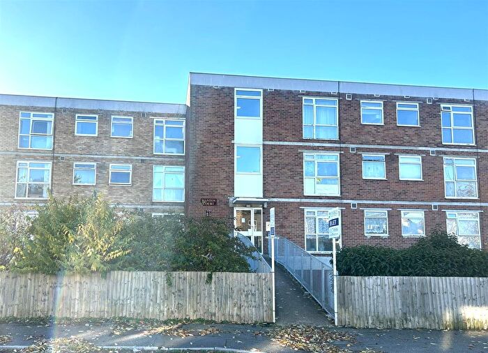 Studio To Rent In Rotunda Road, Eastbourne, BN23