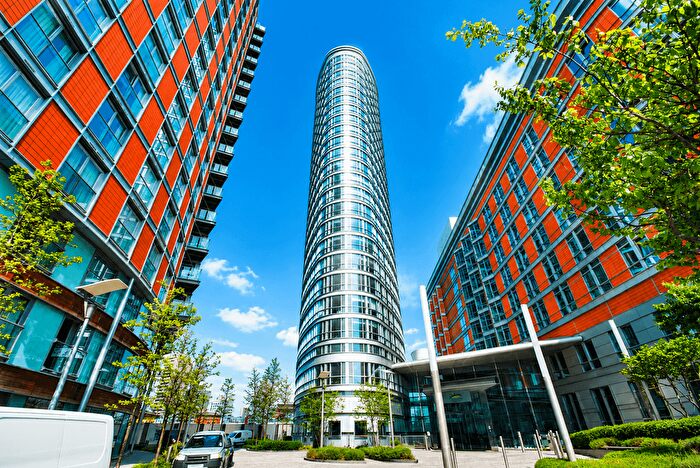 1 Bedroom Flat To Rent In Ontario Tower, Fairmont Avenue, E14
