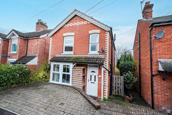 3 Bedroom Detached House For Sale In Old Winton Road, Andover, SP10