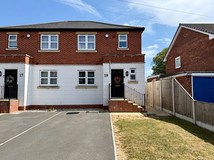 3 Bedroom Property To Rent In Lock Lane, Thorne, Doncaster, DN8