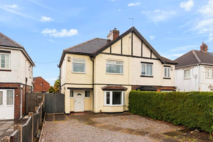 3 Bedroom Semi-Detached House For Sale In Burringham Road, Scunthorpe, DN17
