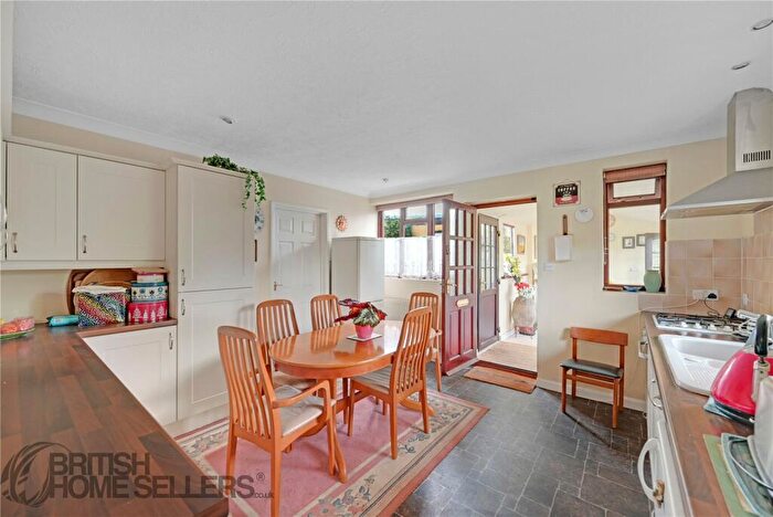 2 Bedroom Bungalow For Sale In Plume Avenue, Colchester, Essex, CO3