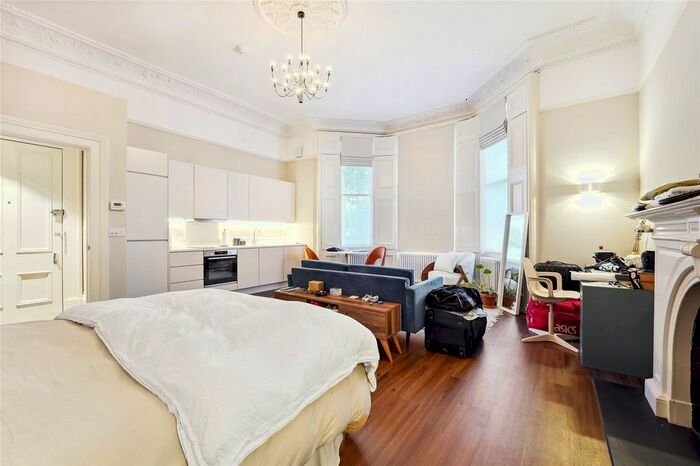 Studio To Rent In Cranley Gardens, Chelsea, SW7