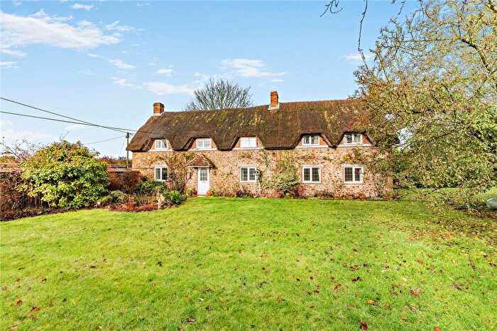5 Bedroom Cottage For Sale In Upper Lambourn, Hungerford, Berkshire, RG17