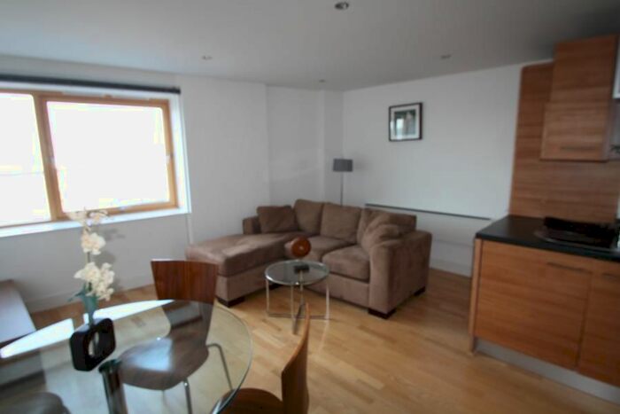 1 Bedroom Flat To Rent In Clarence House, Leeds Dock, LS10