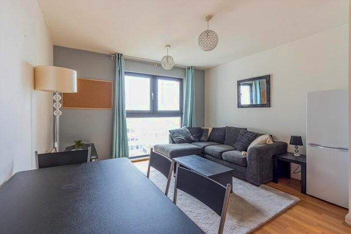 1 Bedroom Flat To Rent In Churchill Way, Cardiff, CF10