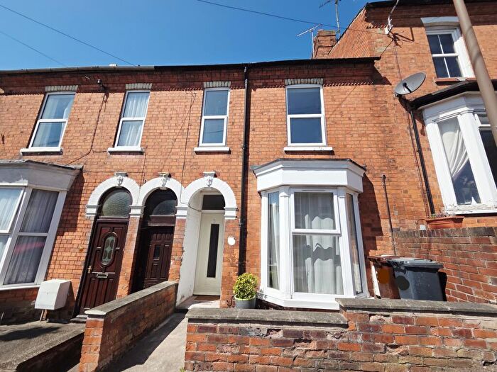 3 Bedroom Terraced House To Rent In Cheviot Street, LN2