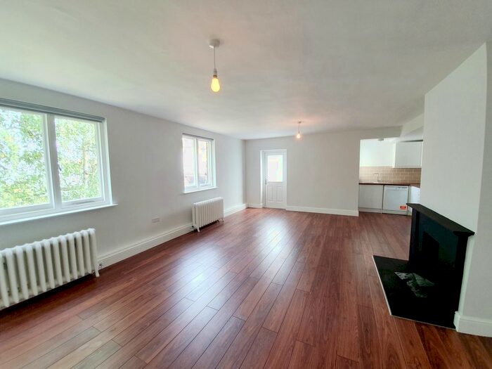 2 Bedroom Terraced House To Rent In St. Annes Close, Dartmouth Park, N6