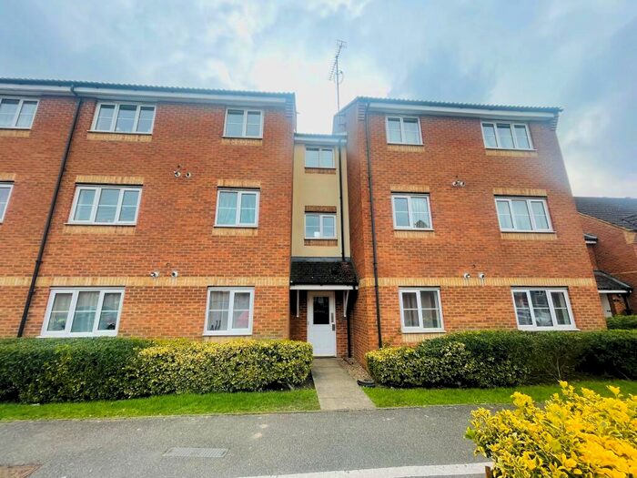 2 Bedroom Apartment To Rent In Gorseway, Hatfield, AL10