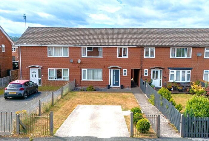 3 Bedroom Terraced House For Sale In Longfield, Chirk, LL14