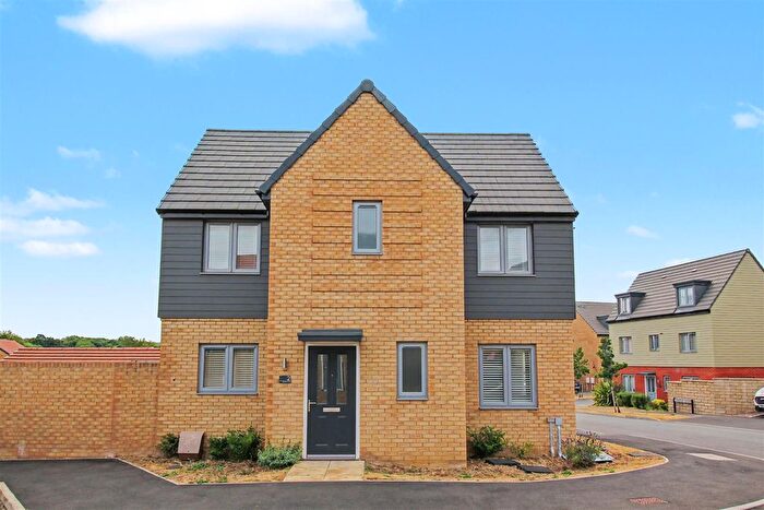 3 Bedroom Detached House To Rent In , Peridot Drive, Wellingborough, NN8